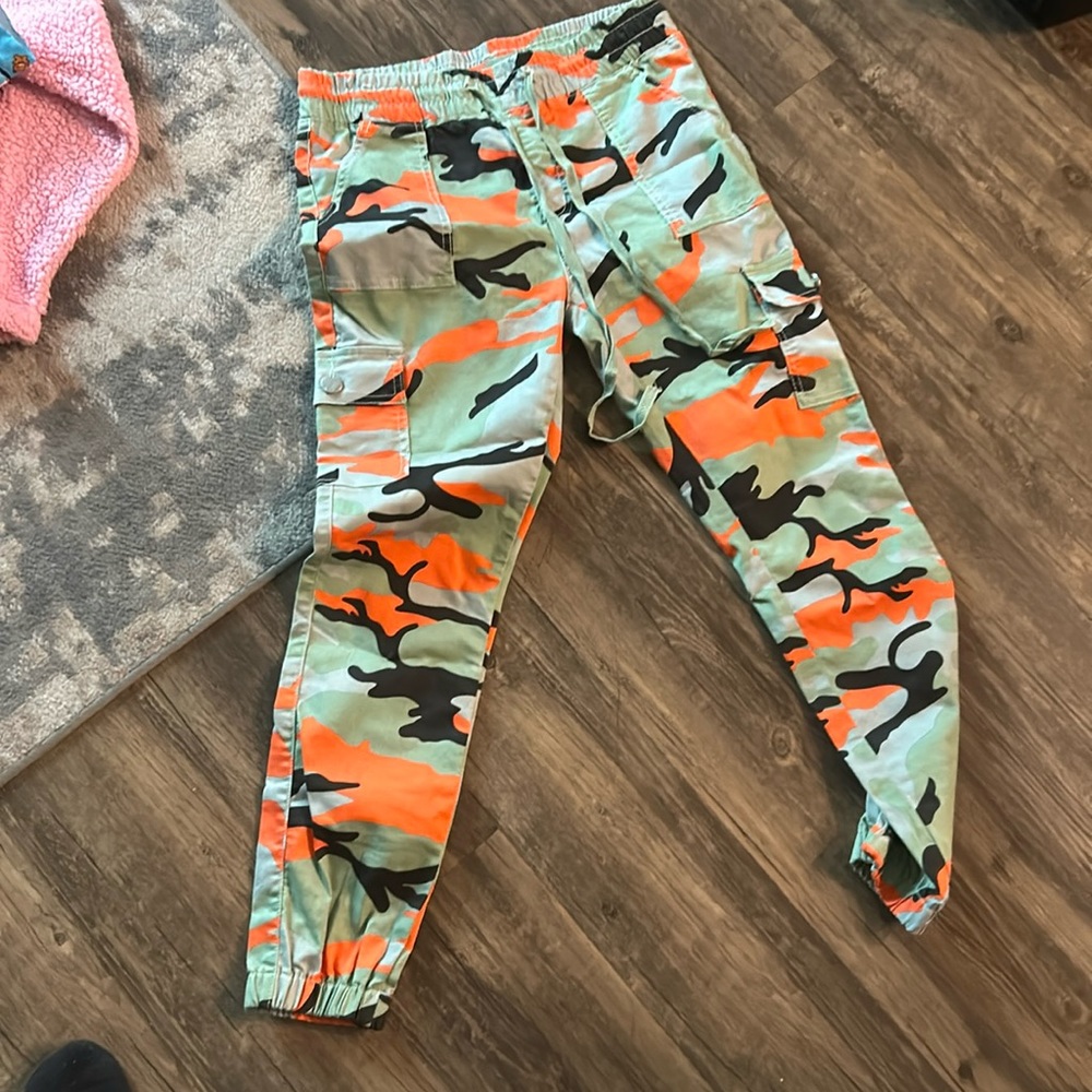 VIP camo cargo pants girls 11/30